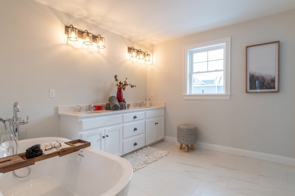 246 Hunnewell Street # 1