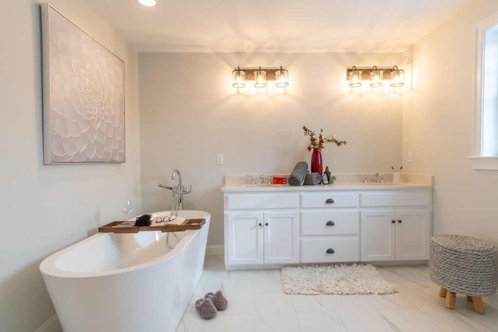 246 Hunnewell Street # 1