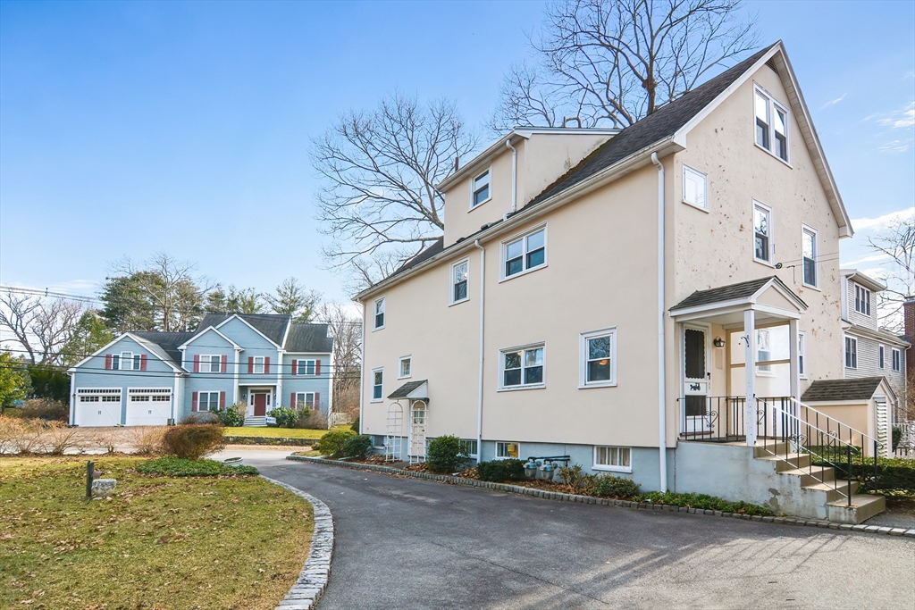 277 Brookline Street