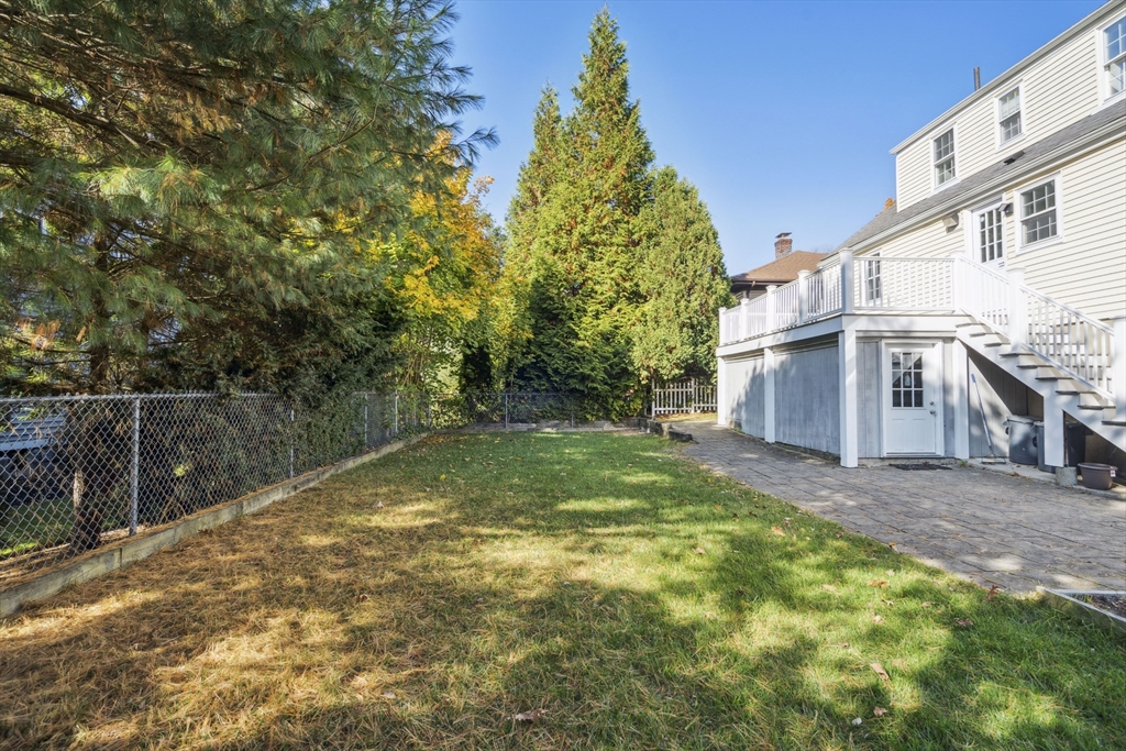 518 Great Plain Avenue # 518