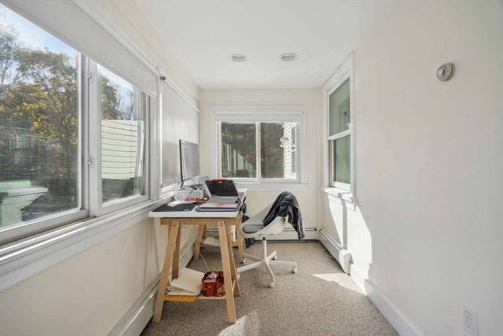 518 Great Plain Avenue # 518