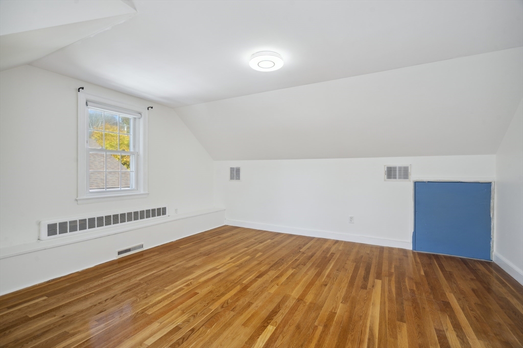 518 Great Plain Avenue # 518