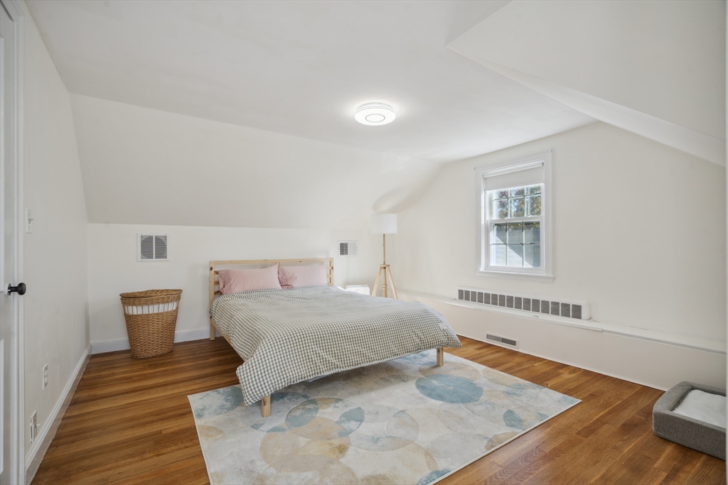 518 Great Plain Avenue # 518