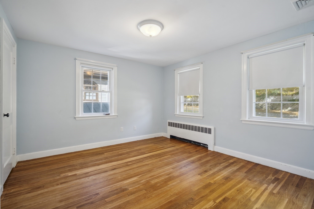 518 Great Plain Avenue # 518