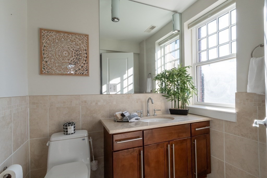 182 Walnut Street # 1