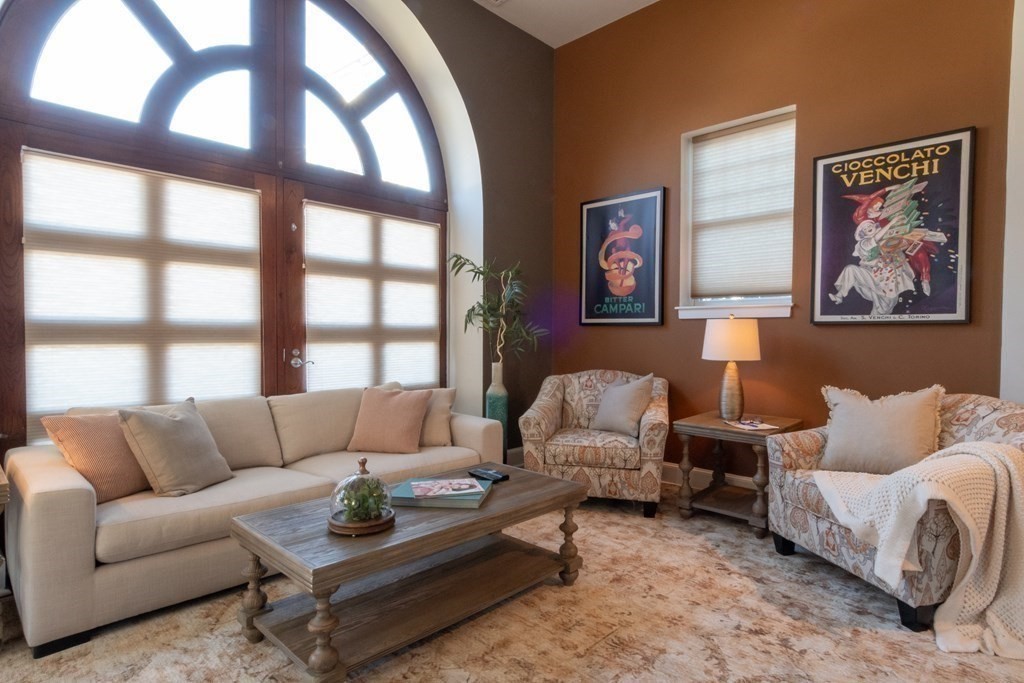 182 Walnut Street # 1