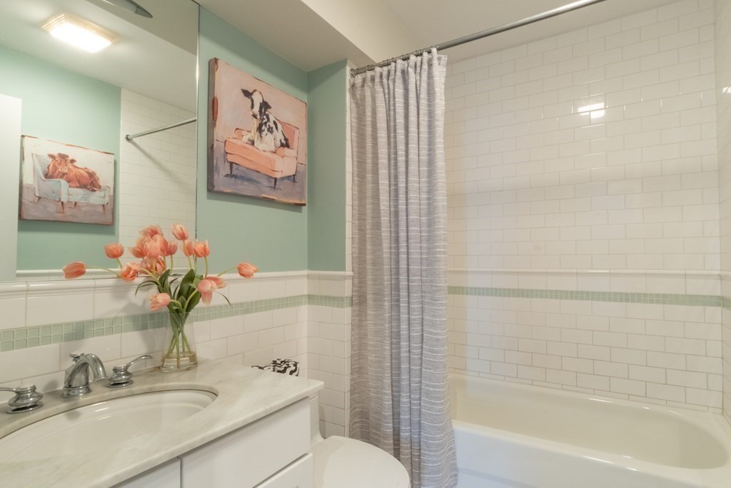 182 Walnut Street # 1