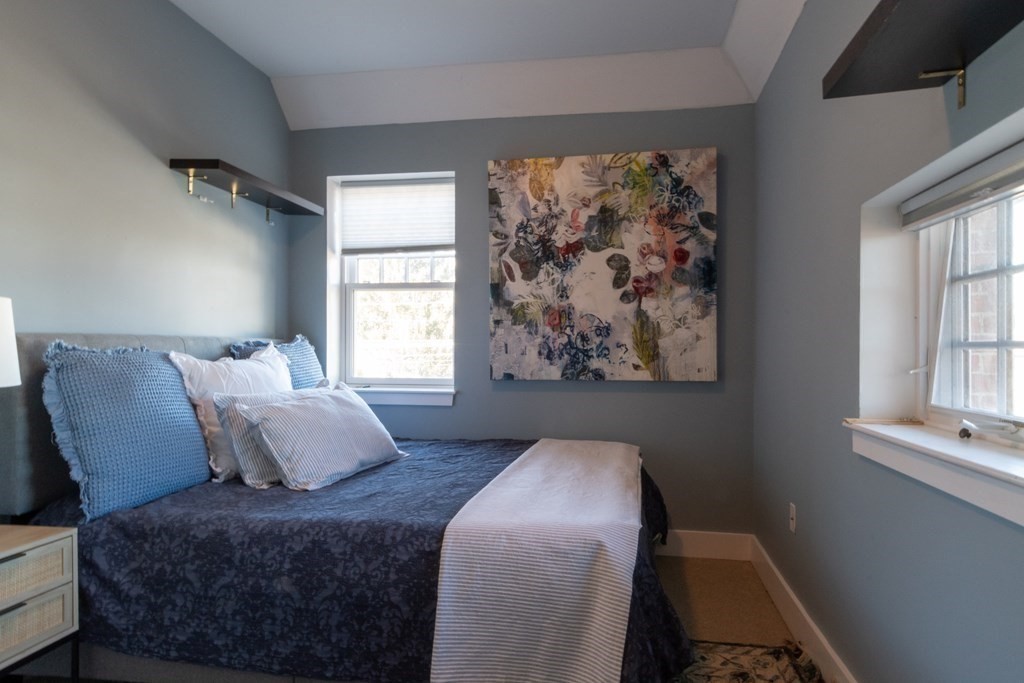 182 Walnut Street # 1