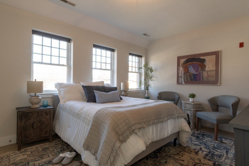 182 Walnut Street # 1