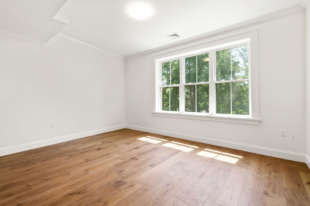 40 Myles Standish Rd