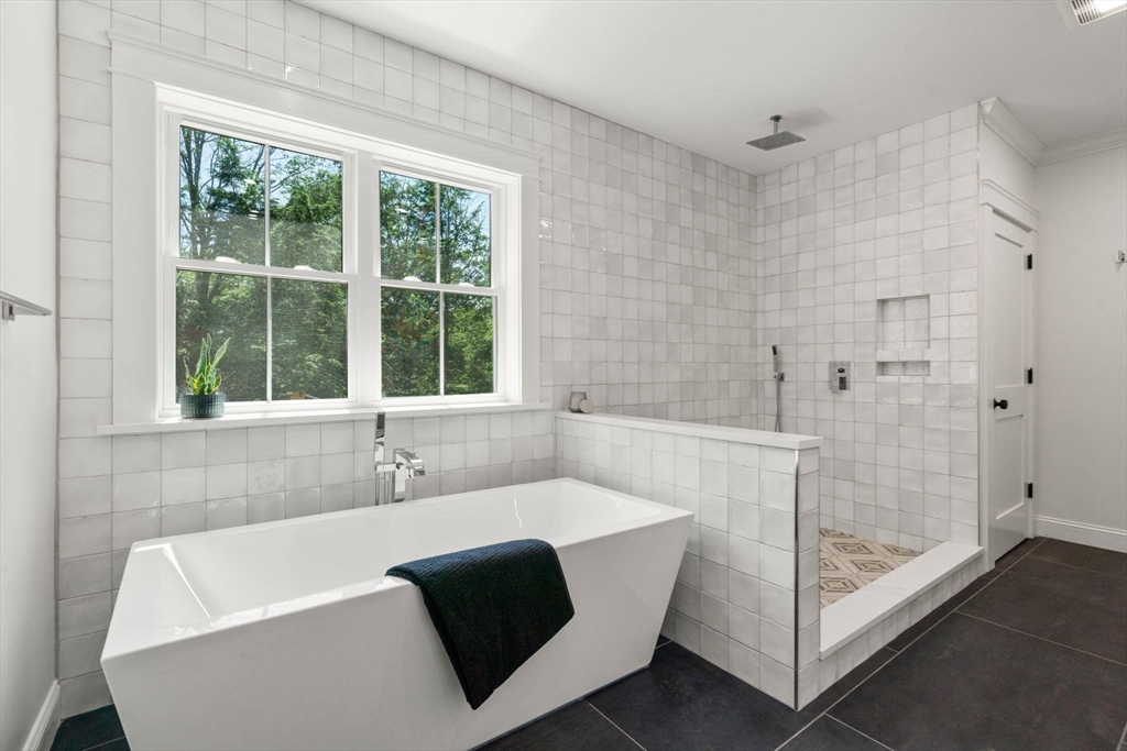 40 Myles Standish Rd