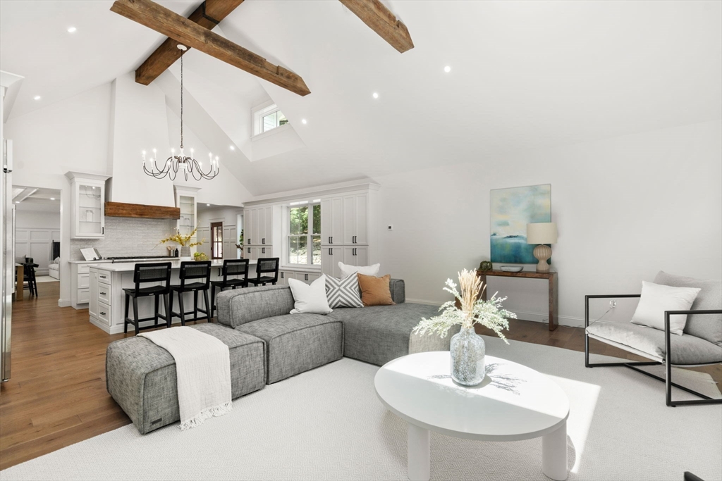 40 Myles Standish Rd