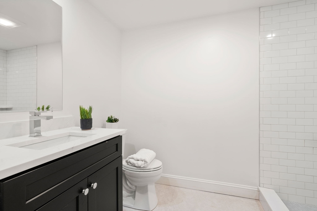 40 Myles Standish Rd