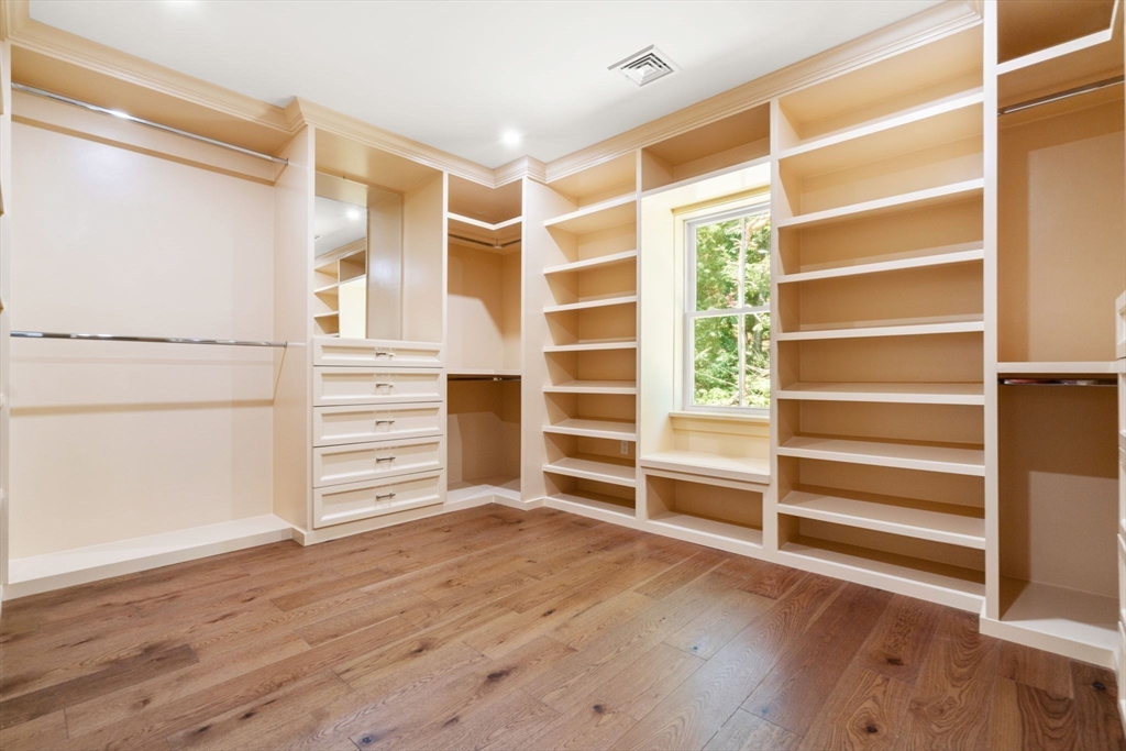 40 Myles Standish Rd