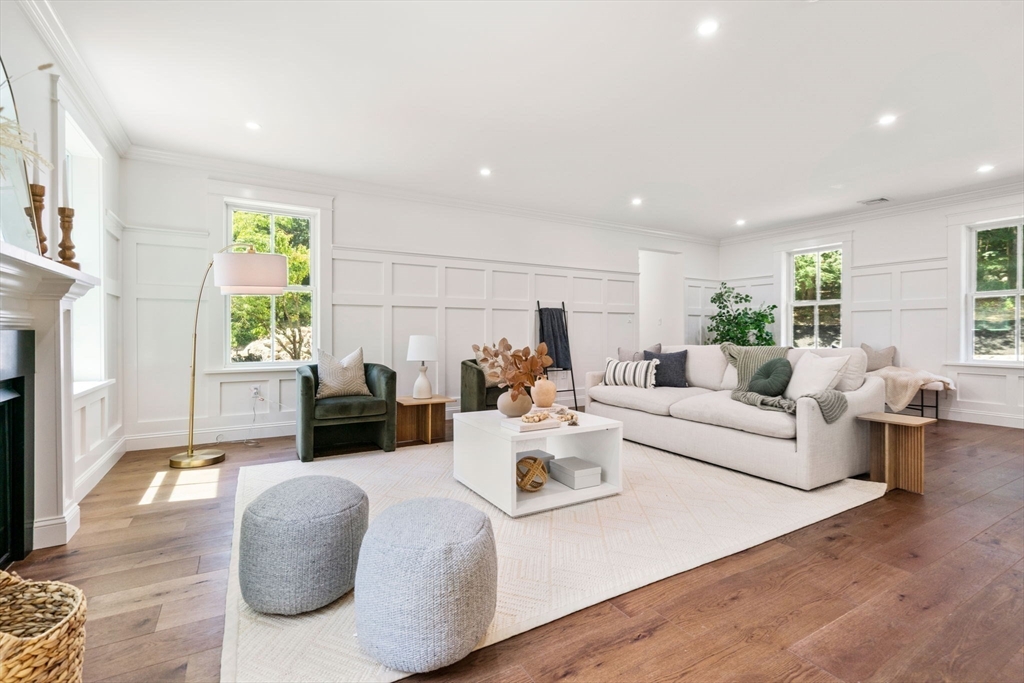 40 Myles Standish Rd