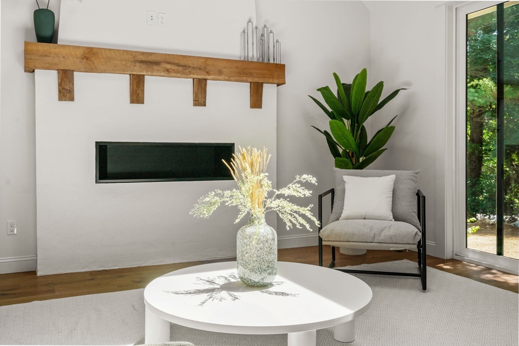 40 Myles Standish Rd