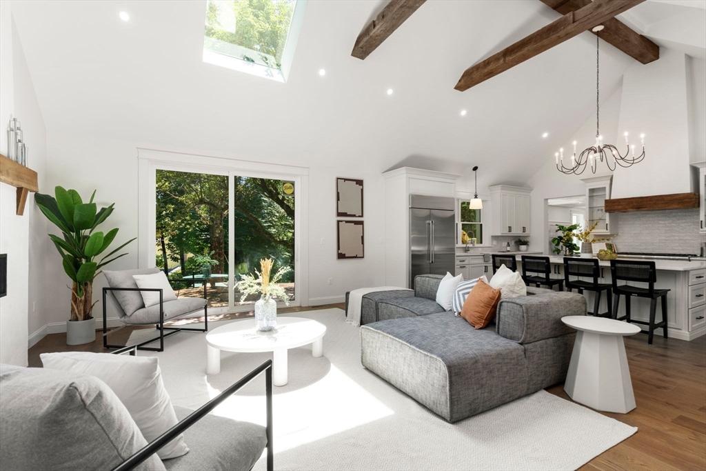 40 Myles Standish Rd