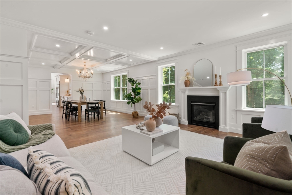 40 Myles Standish Rd