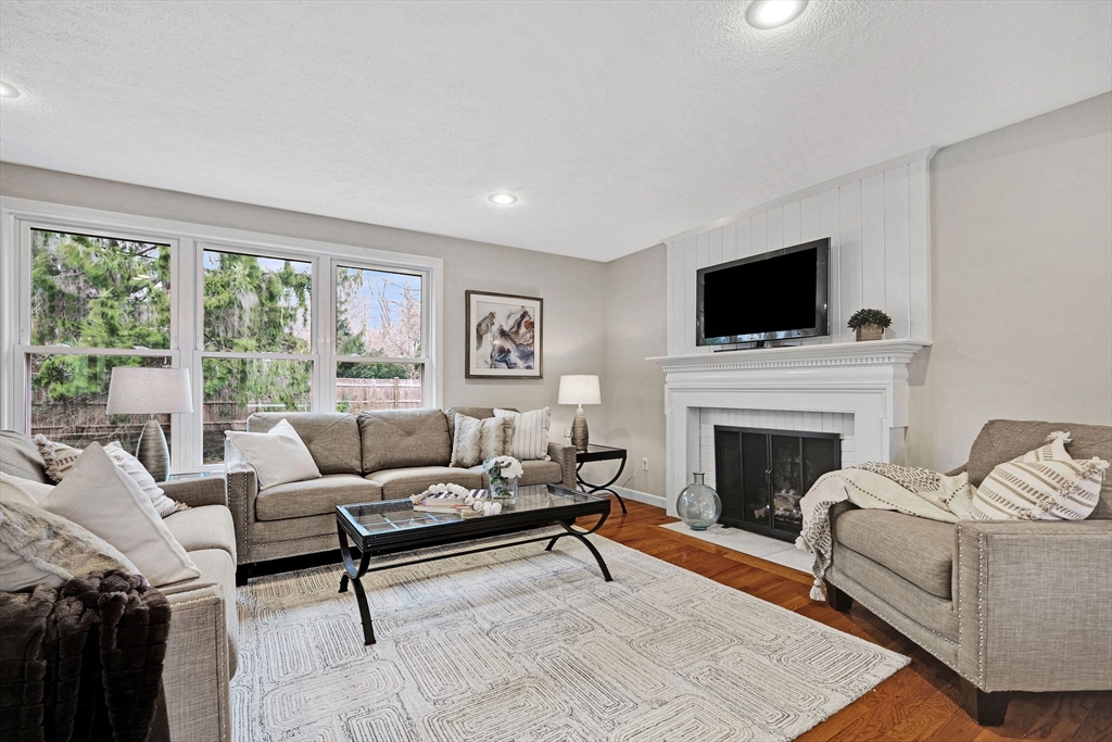 2332 Washington Street