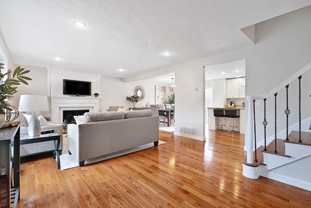 2332 Washington Street