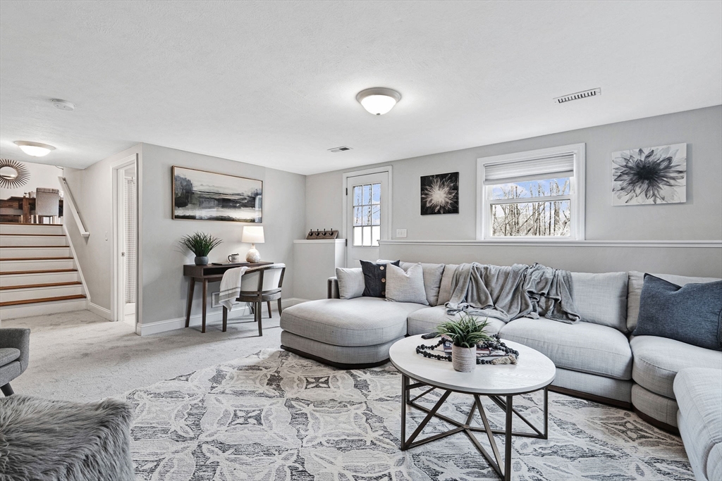 2332 Washington Street