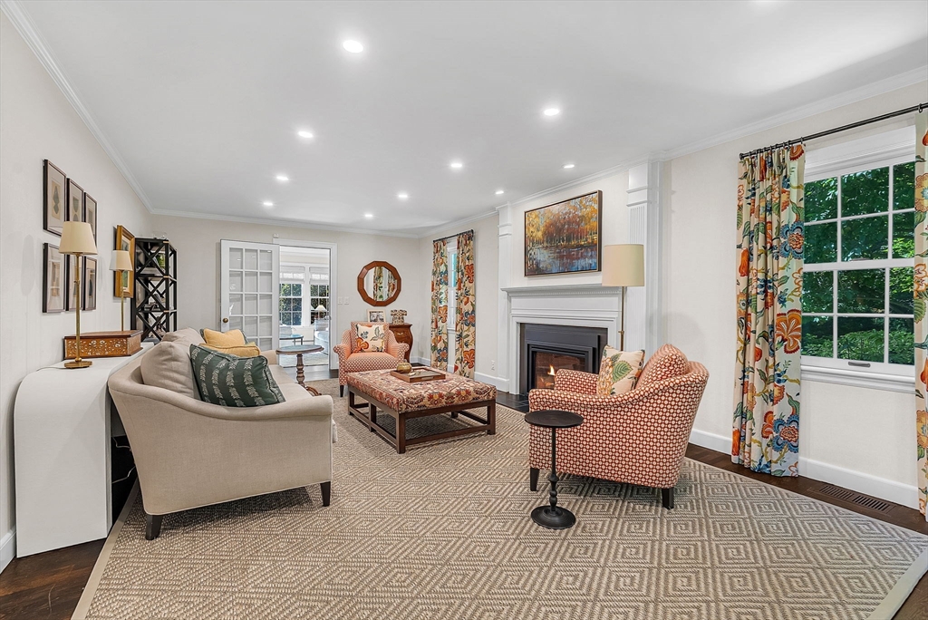 26 Edmunds Road, Wellesley