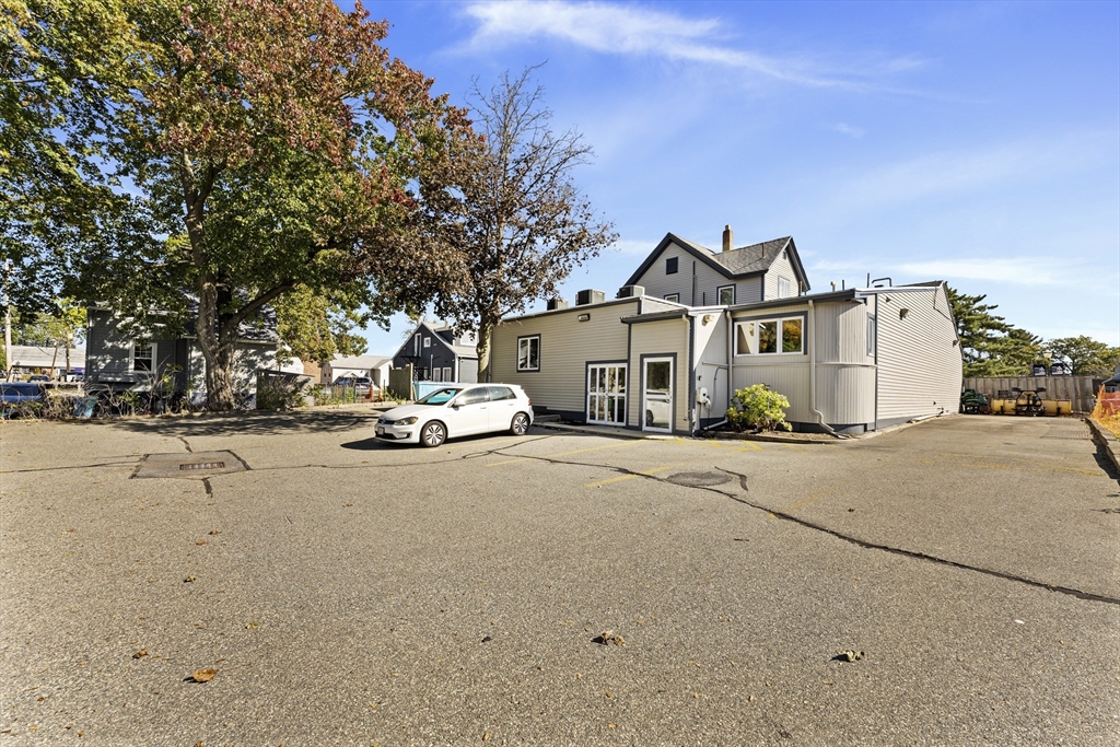 329-331 Chestnut Street