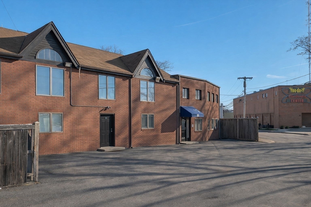 85 Franklin Street # 3