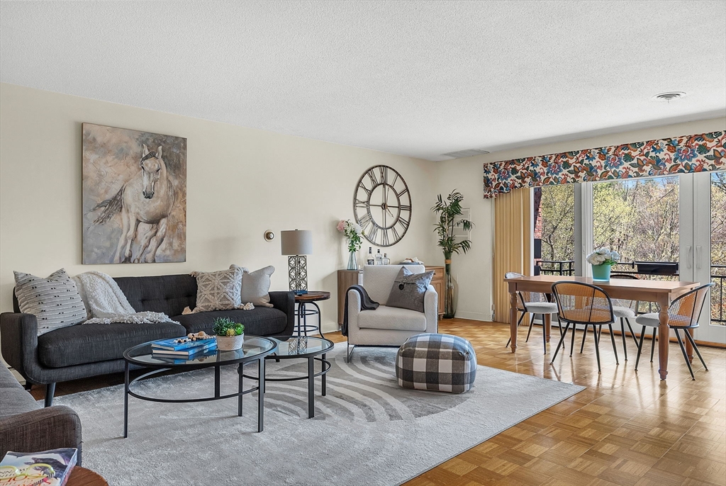 1210 Greendale Avenue # 338
