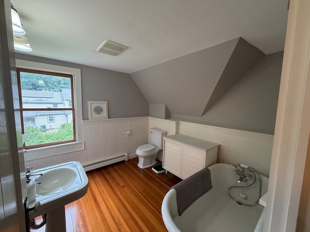 10 Rockland St