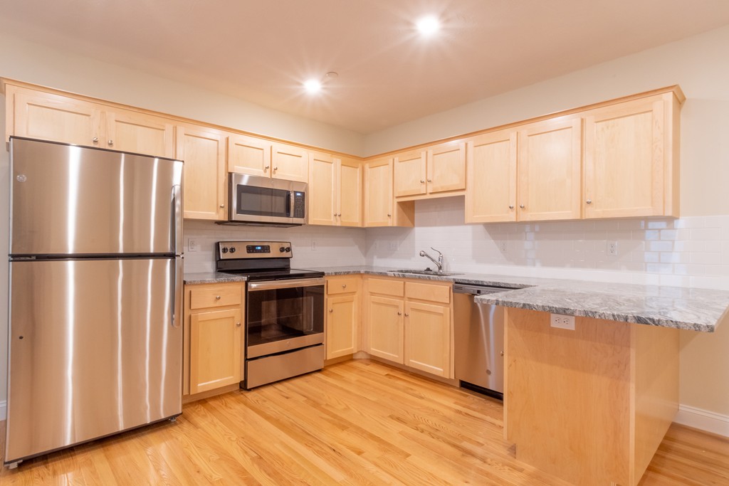 80 North Meadows Road # 105
