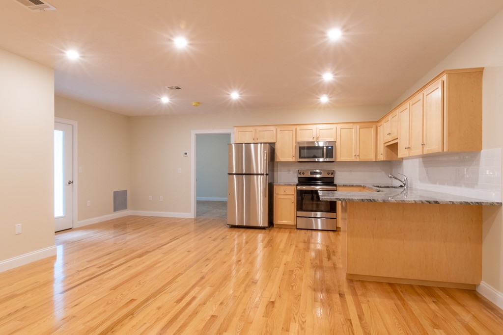 80 North Meadows Road # 105