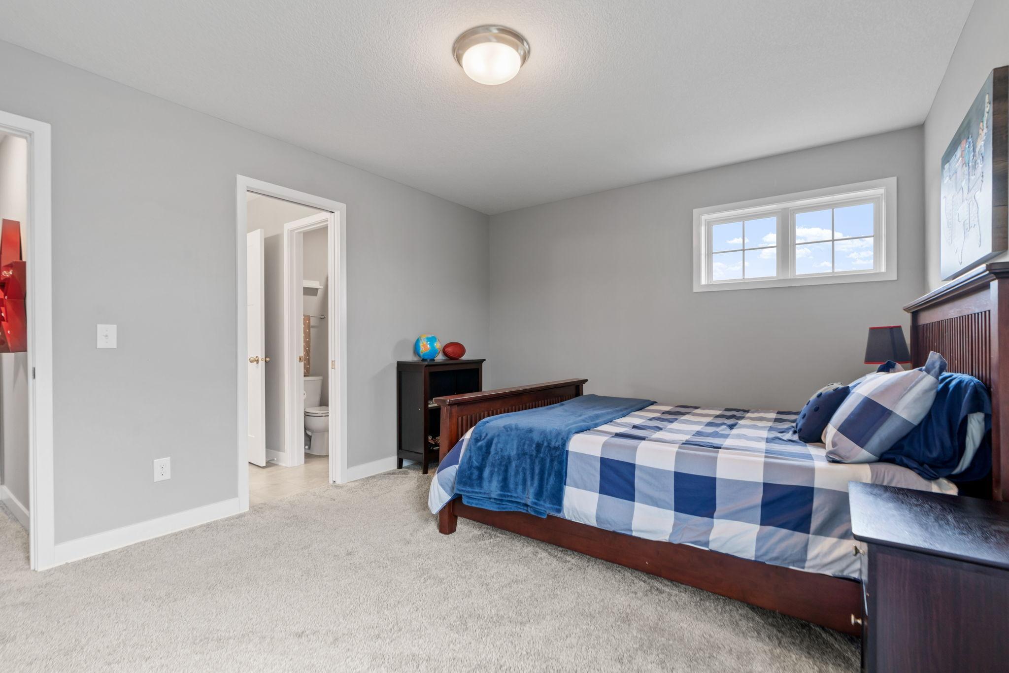 11215 Meadow View Lane