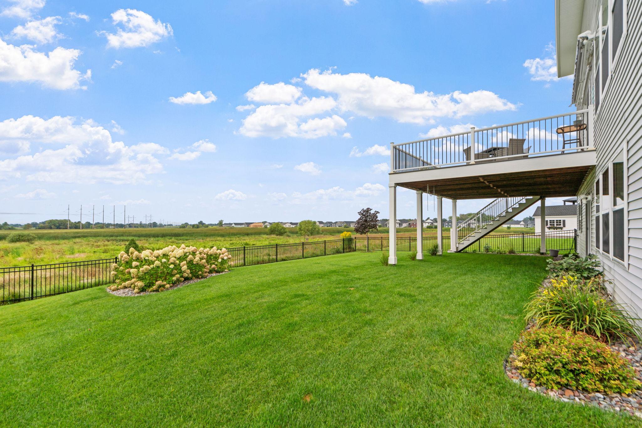 11215 Meadow View Lane