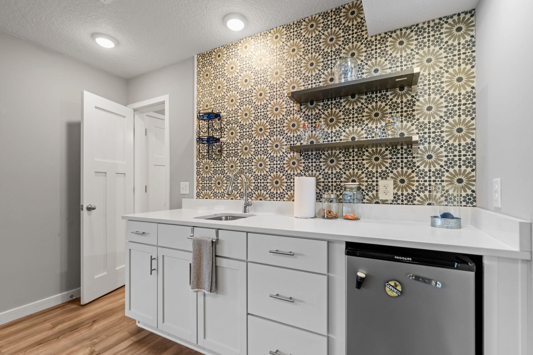 11215 Meadow View Lane