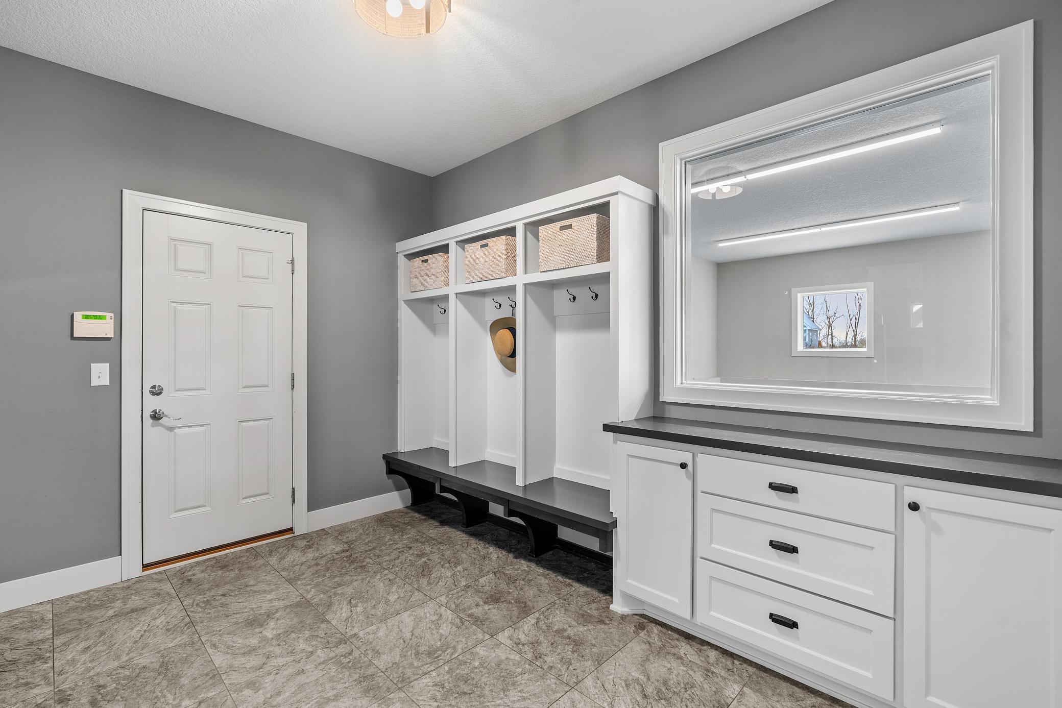 7529 Urbandale Lane N