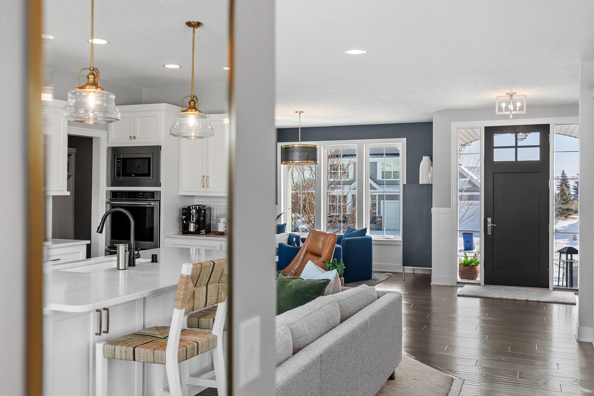 7529 Urbandale Lane N