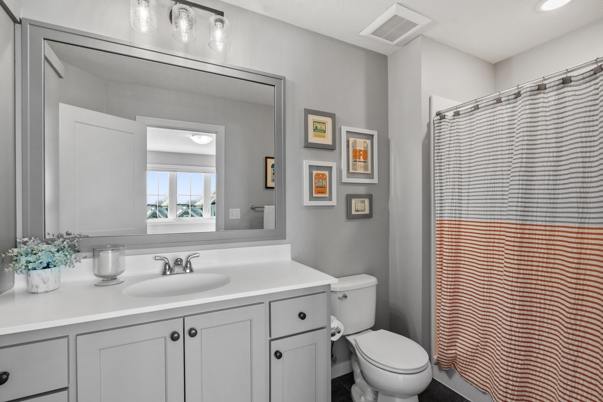 7529 Urbandale Lane N