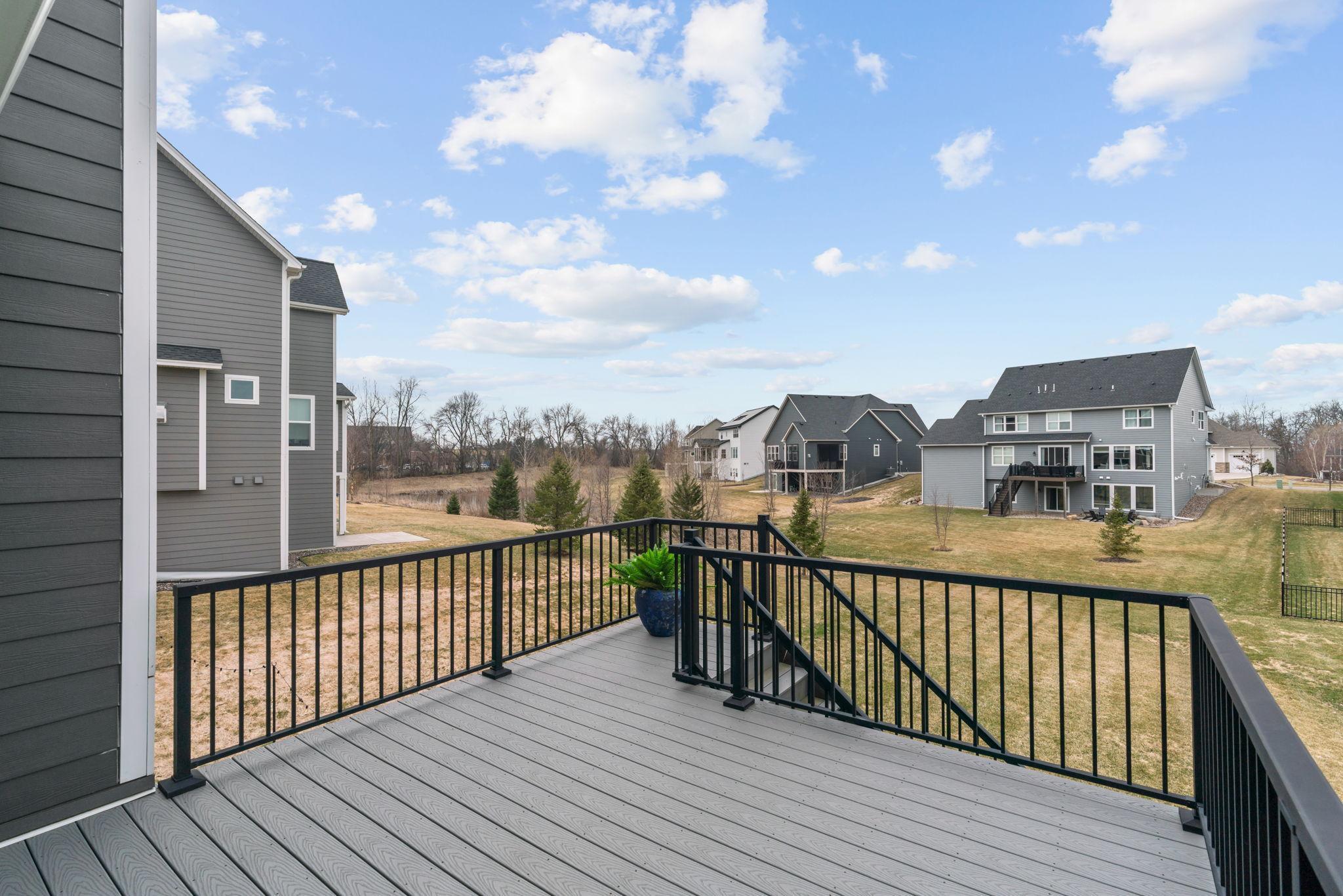 7529 Urbandale Lane N