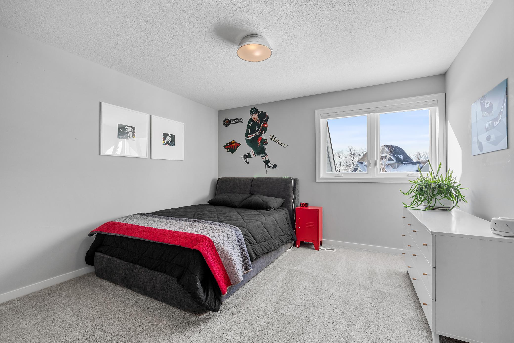 7529 Urbandale Lane N