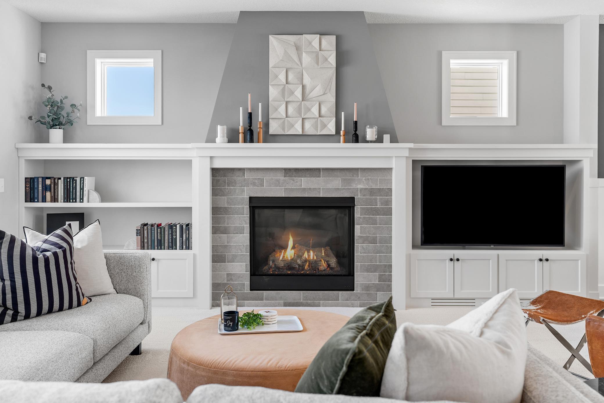 7529 Urbandale Lane N