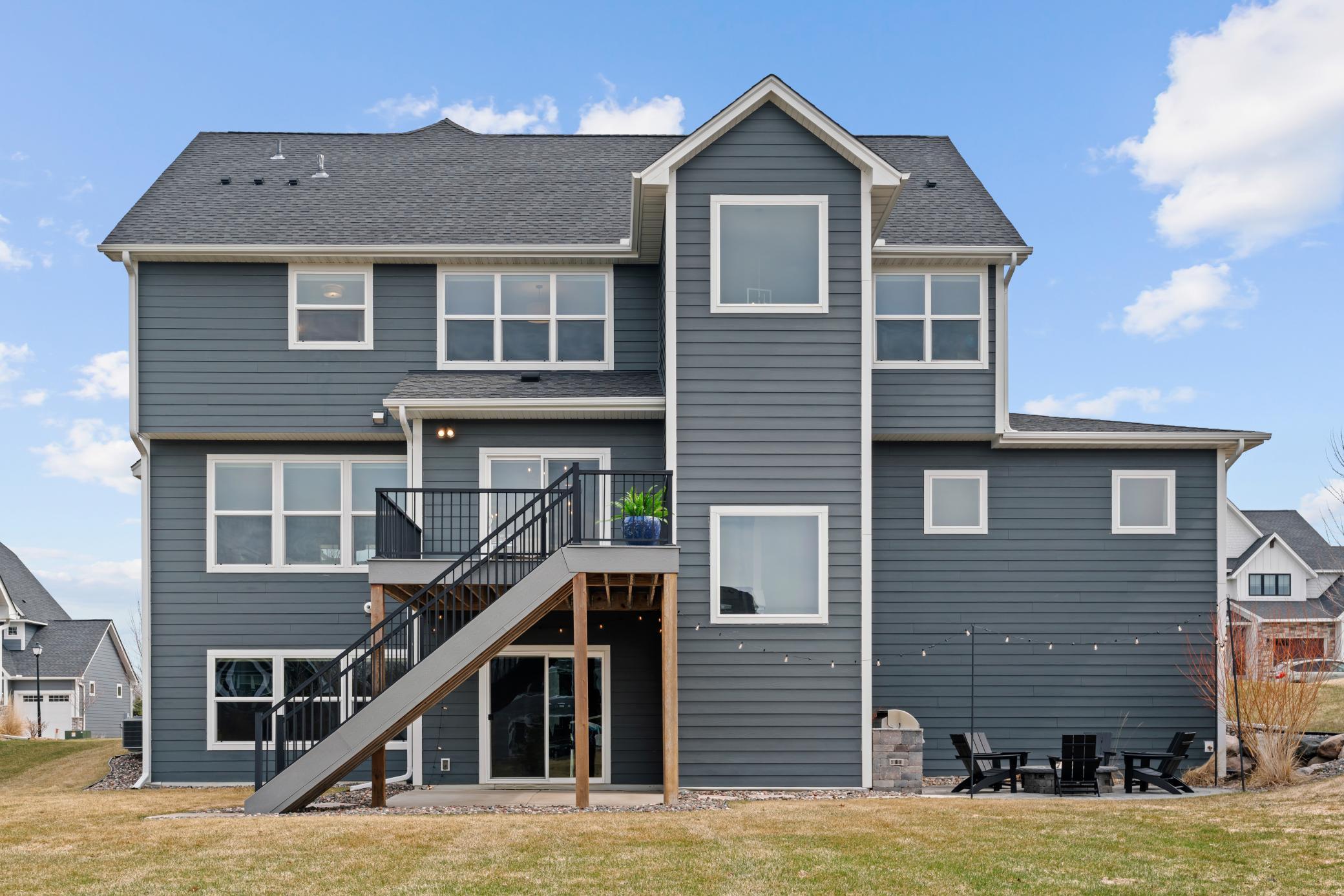 7529 Urbandale Lane N