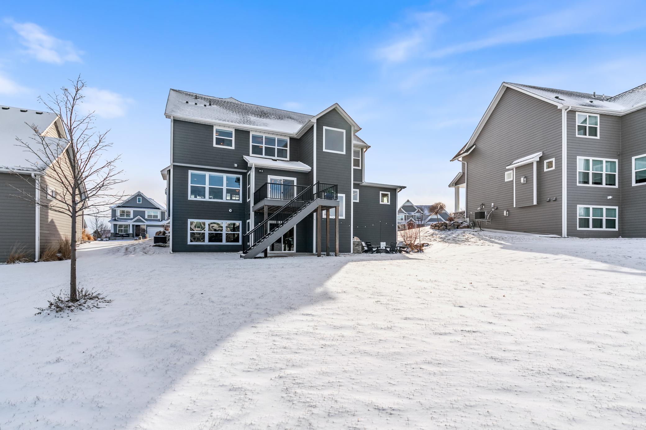 7529 Urbandale Lane N