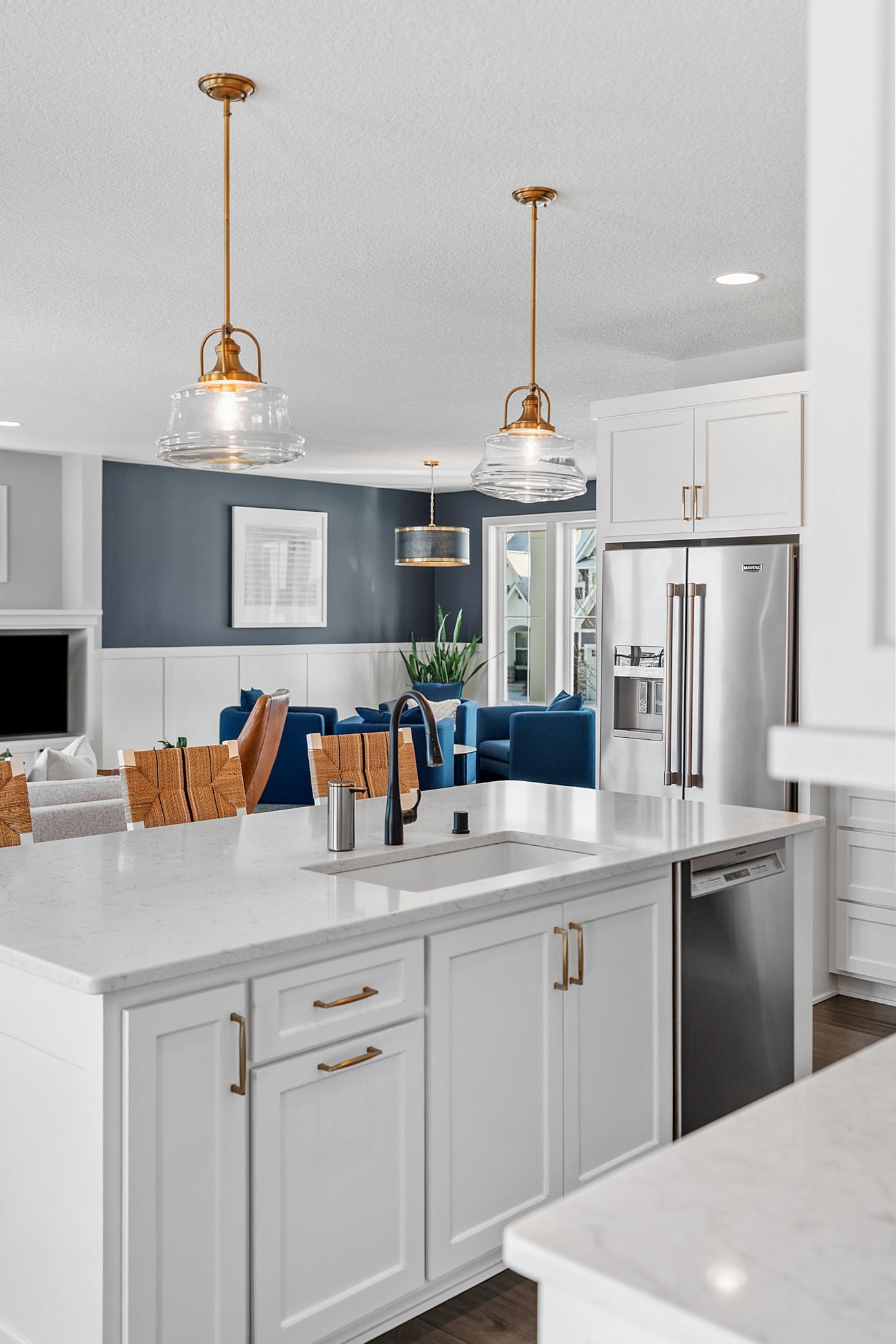 7529 Urbandale Lane N