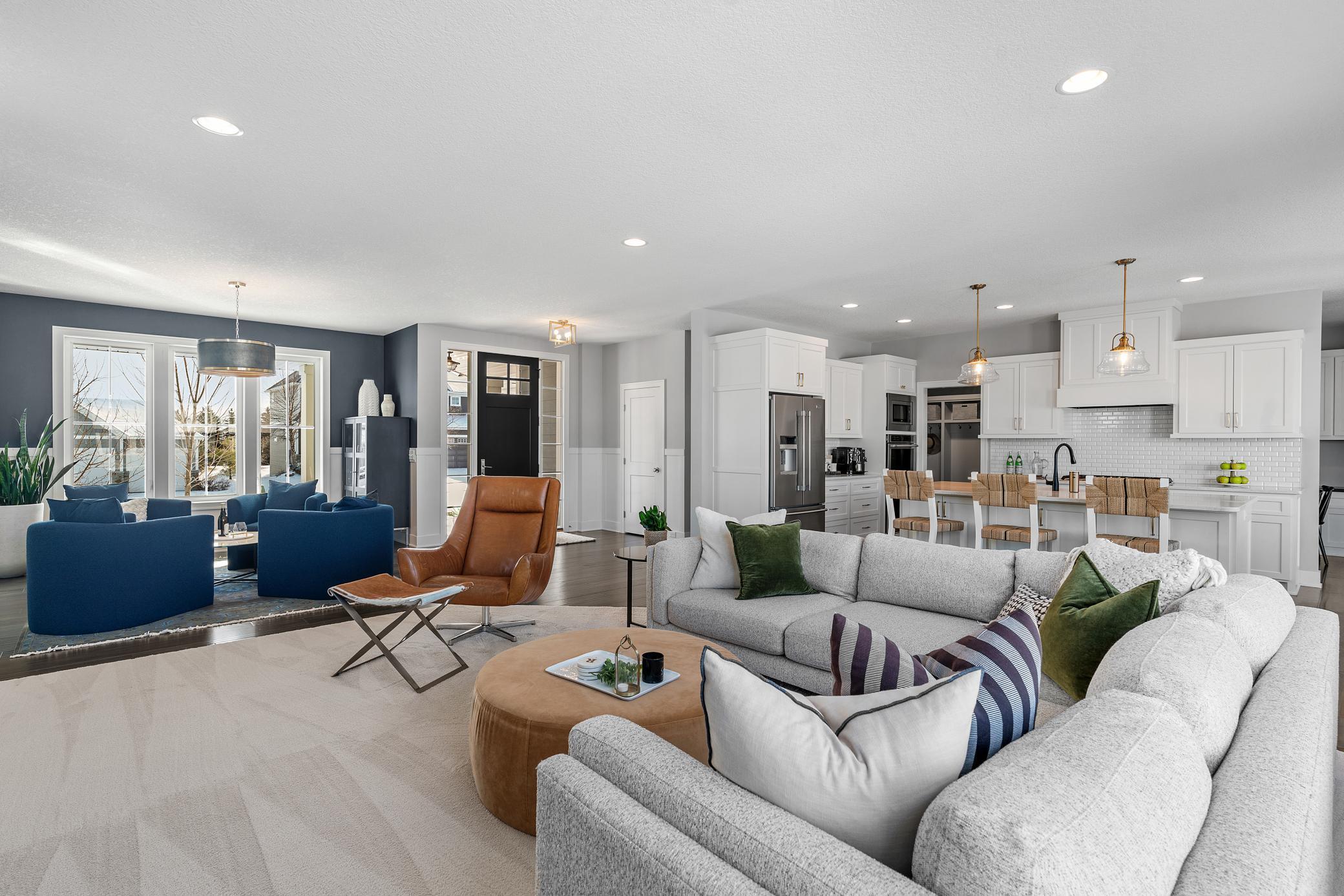 7529 Urbandale Lane N