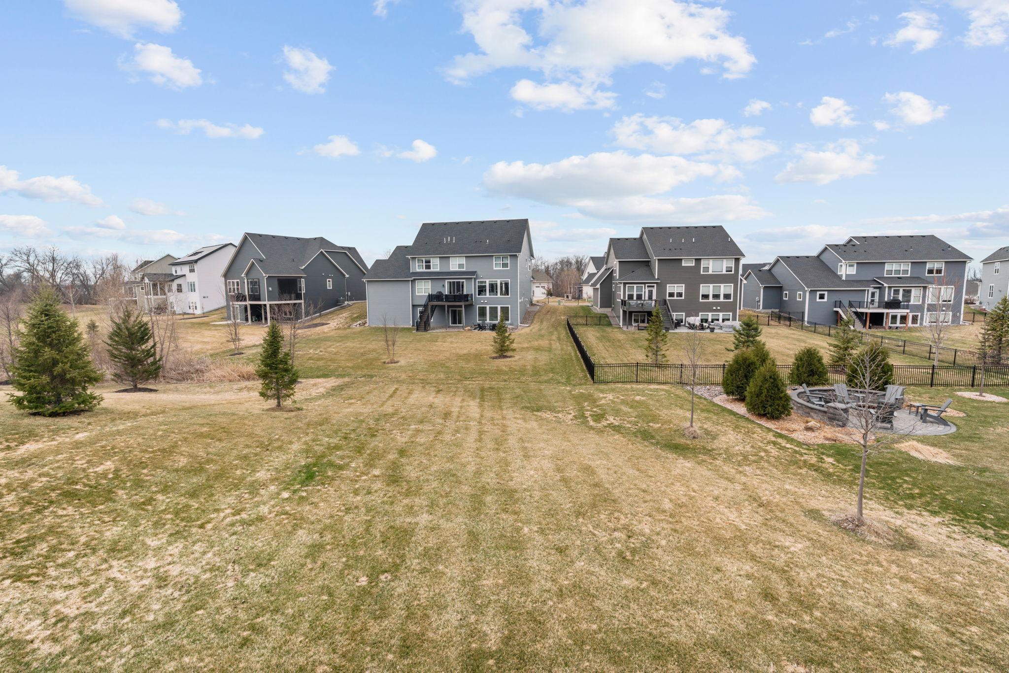 7529 Urbandale Lane N