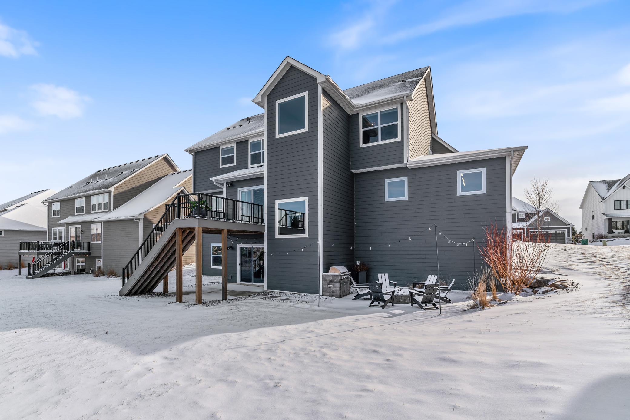 7529 Urbandale Lane N