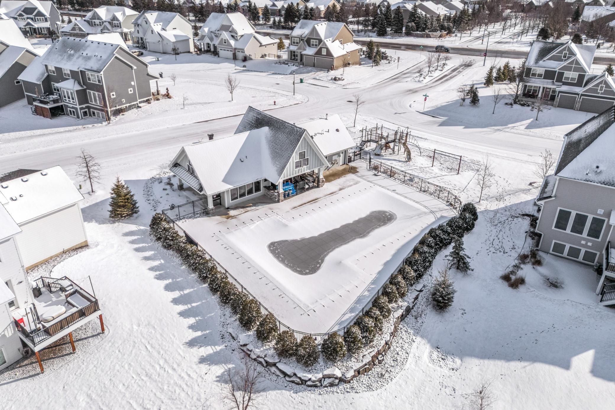 7529 Urbandale Lane N