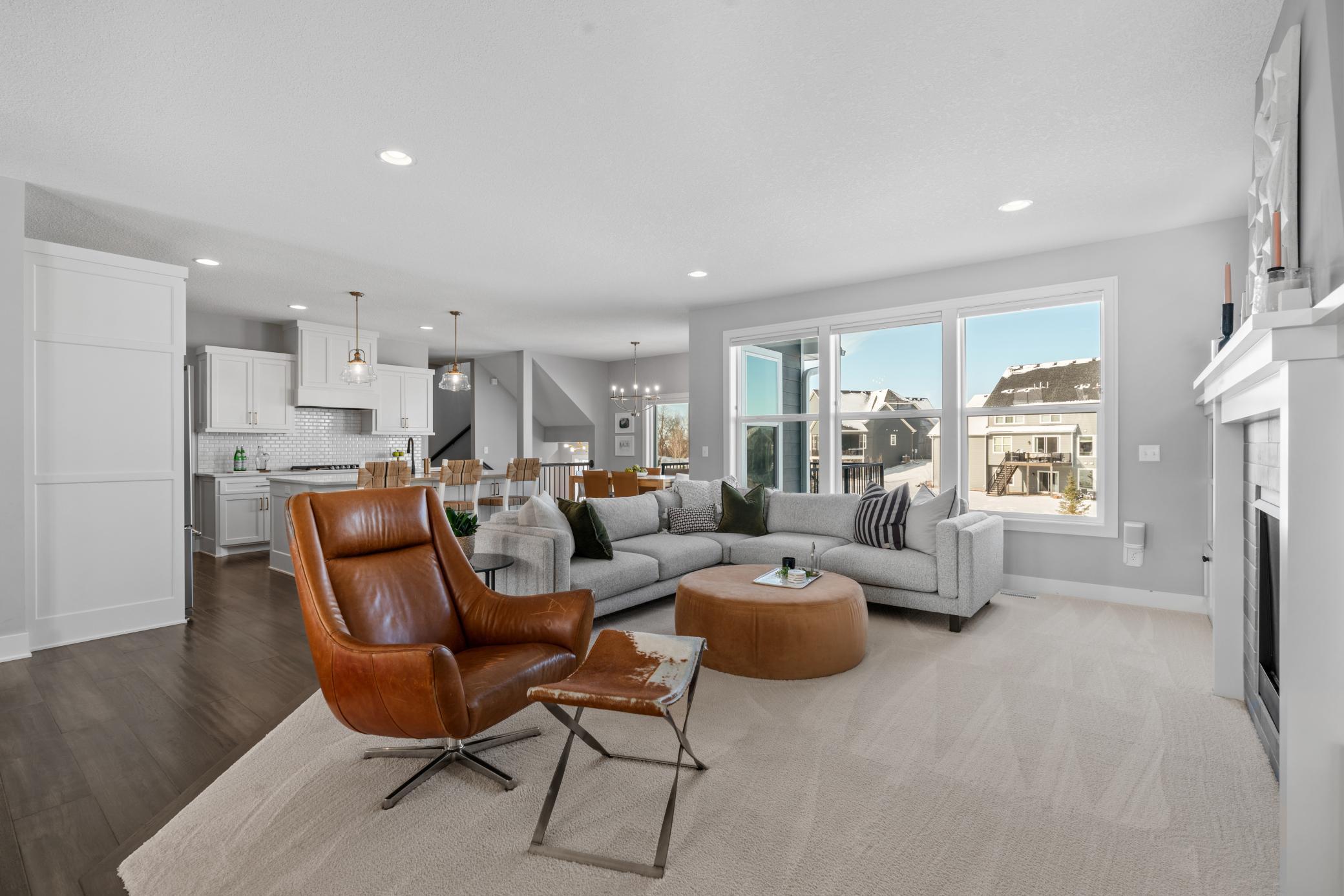 7529 Urbandale Lane N