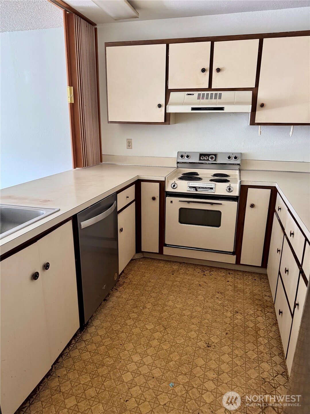 6355 137th Avenue NE Unit: 312